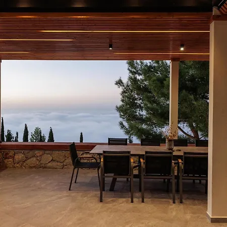 Yahli Villa *