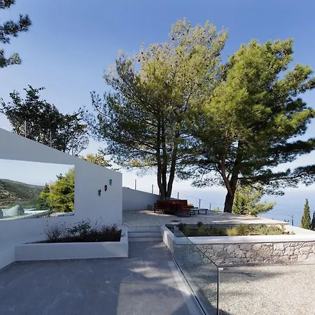 Yahli Villa *